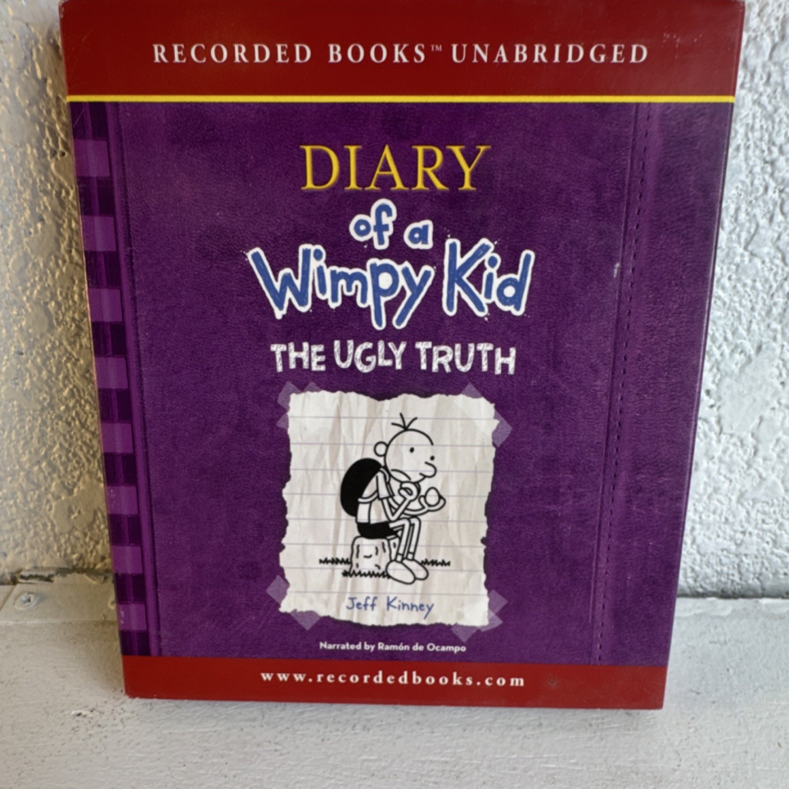(8007)Diary of a Wimpy Kid: The Ugly Truth by Jeff Kinney, 2 Audio CDs