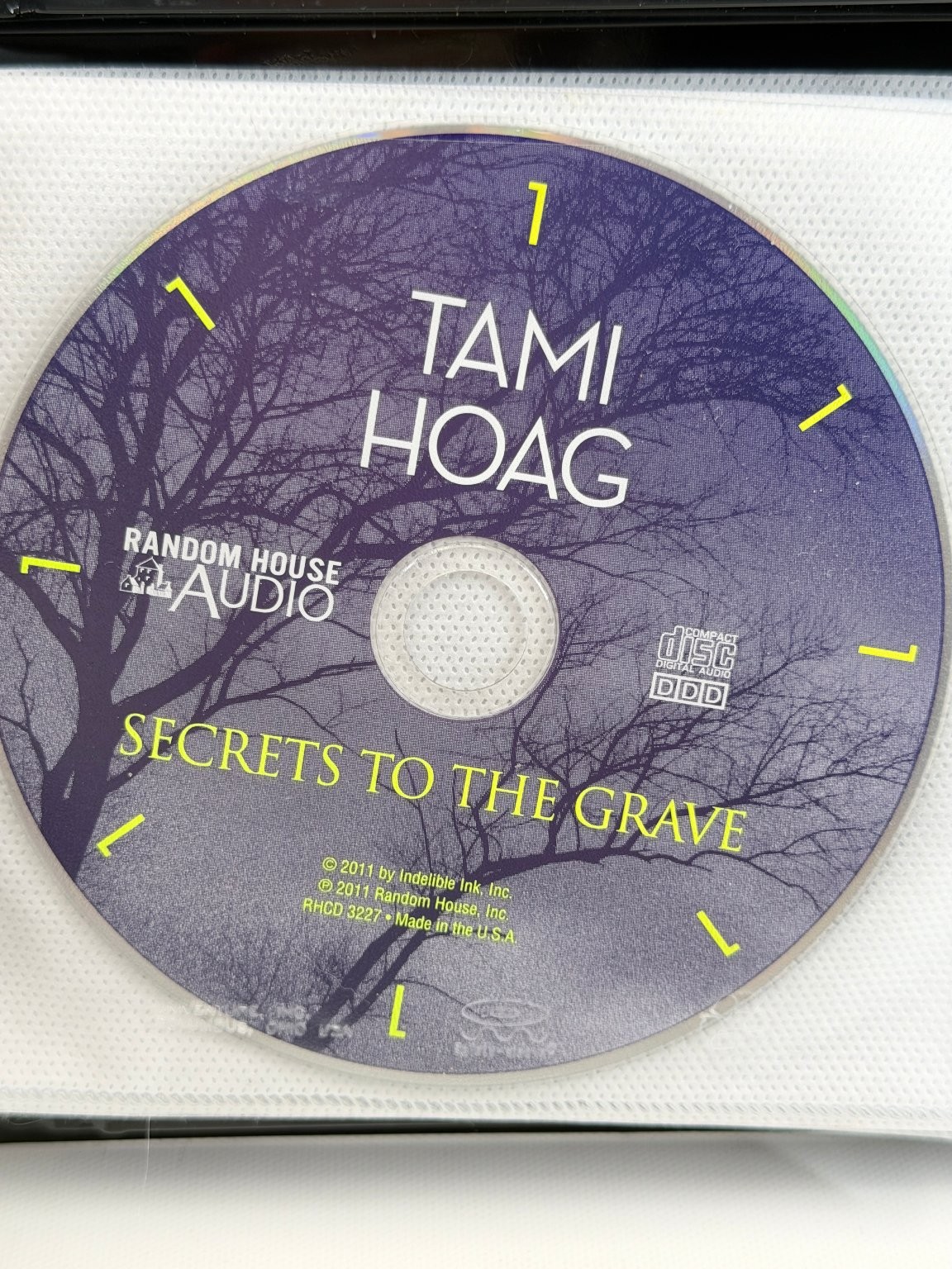 Secrets to the Grave by Tami Hoag Audiobook CDs Unabridged 11 Discs
