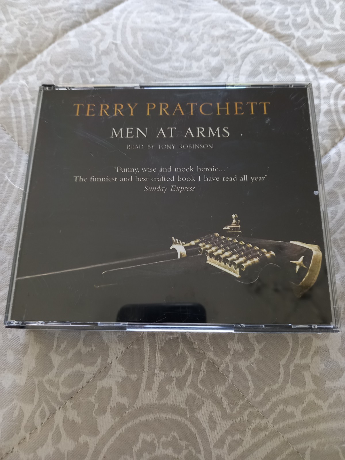 Terry Pratchett Men At Arms CD Audiobook Read By Tony Robinson