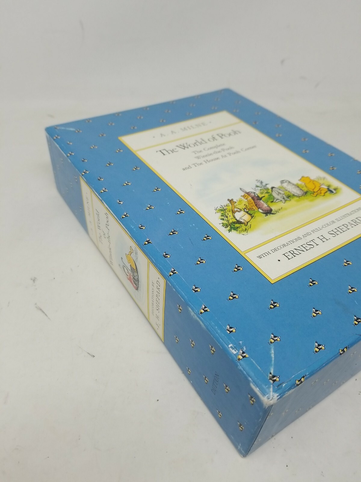 The World of Pooh Complete Winnie the Pooh/the House at Pooh Corner 2 Book Set L