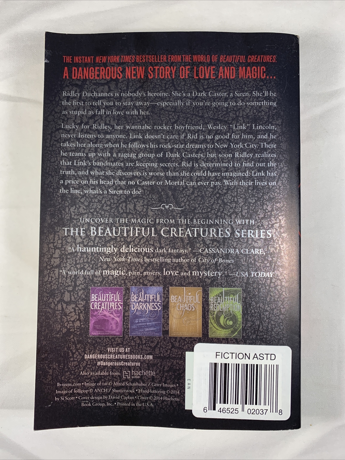 Dangerous Creatures — Paperback By Garcia, Kami