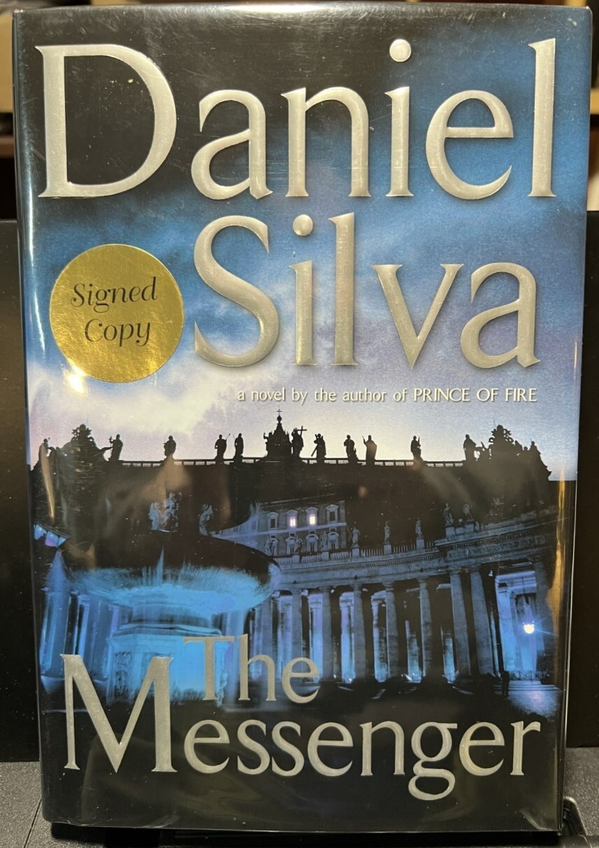 THE MESSENGER by DANIEL SILVA **SIGNED** 1st/1st