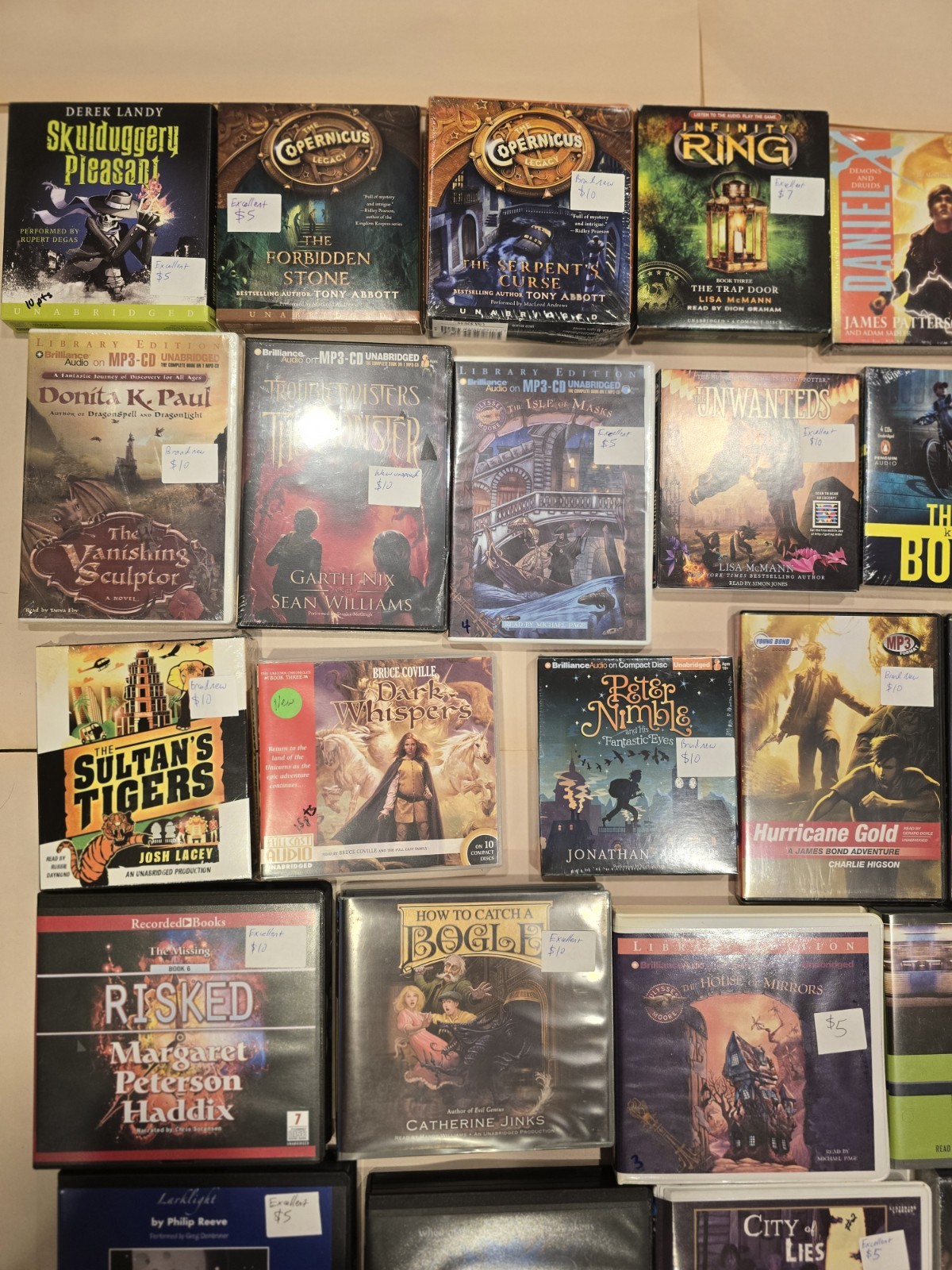 HUGE LOT OF 39 Audiobook young reader CD JUVENILE ADULT FICTION Louis Sachar +++