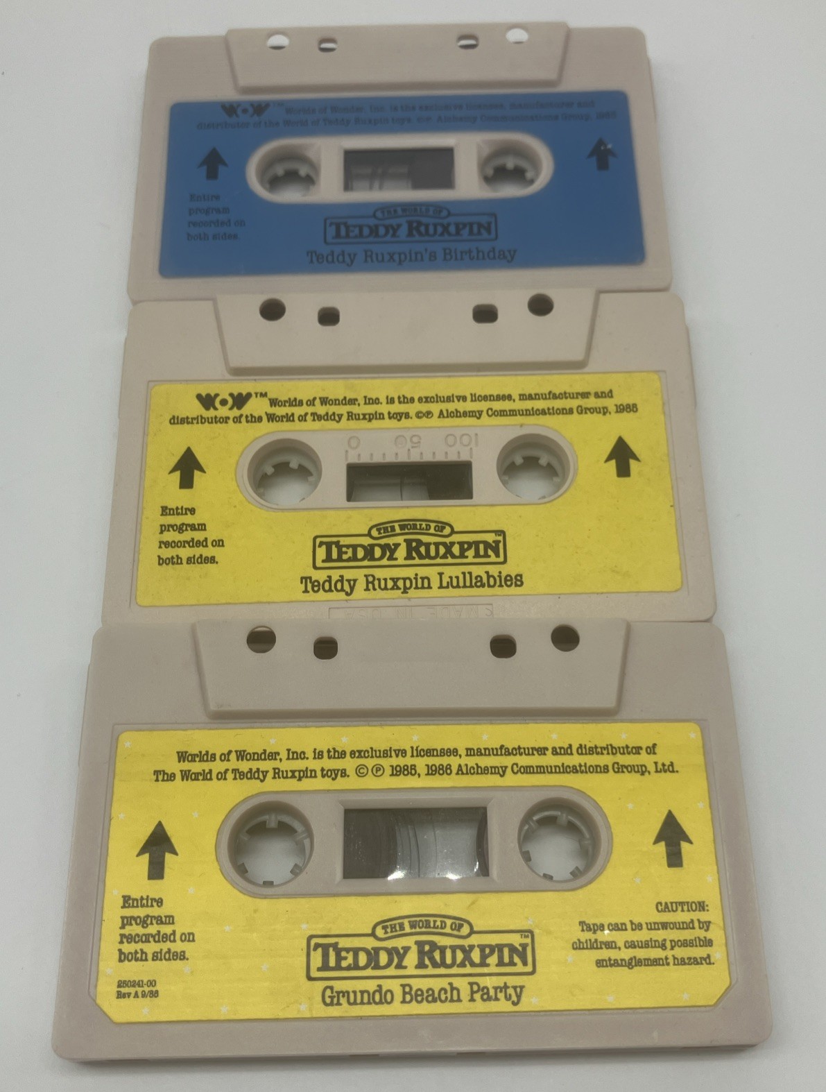 Worlds of Wonder TEDDY RUXPIN Cassette Lot 3 Lullabies Birthday Beach Party
