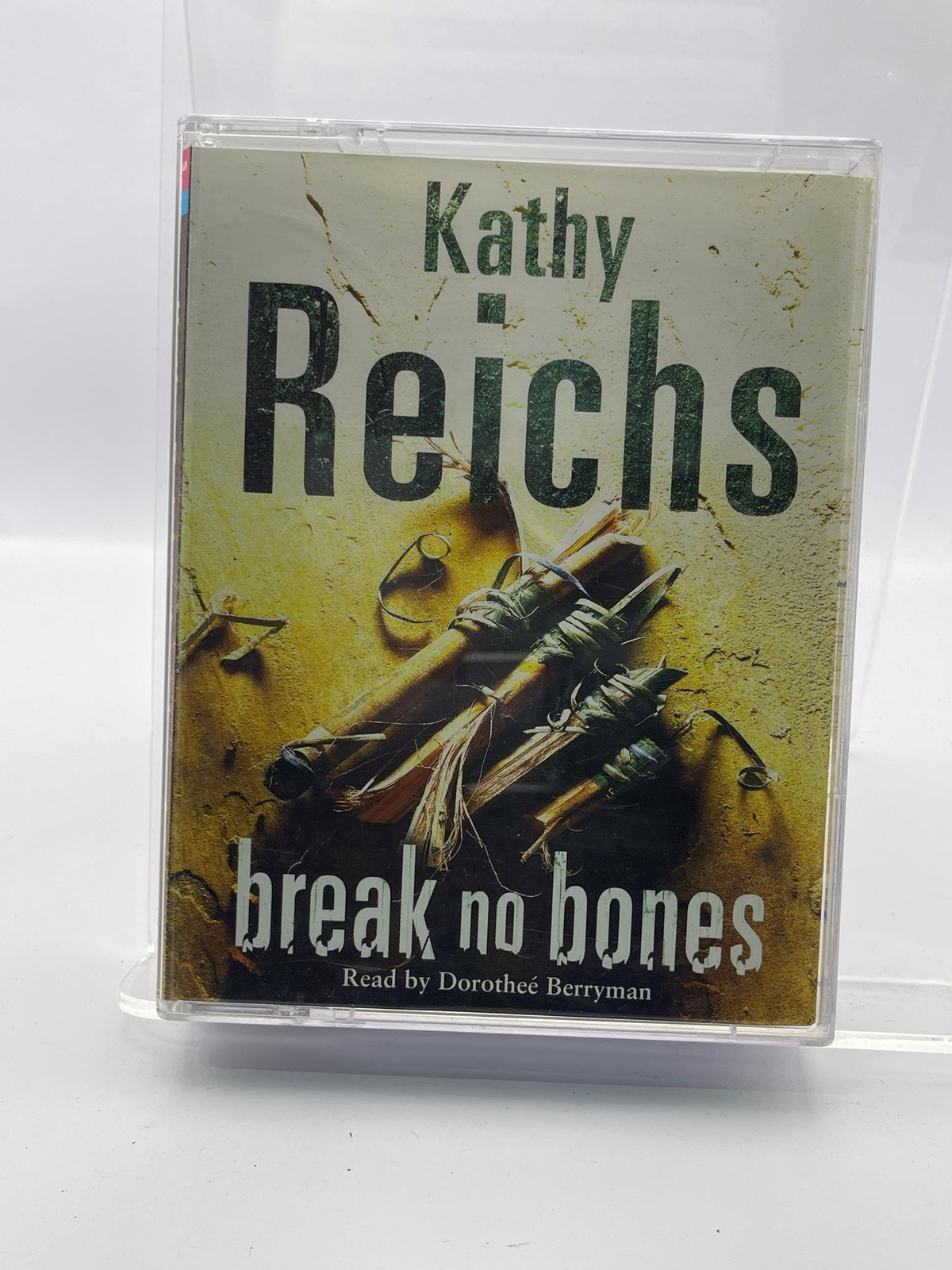 Kathy Reichs Break No Bones Read by Dorothee Berryman Audiobook on 4 Cassettes
