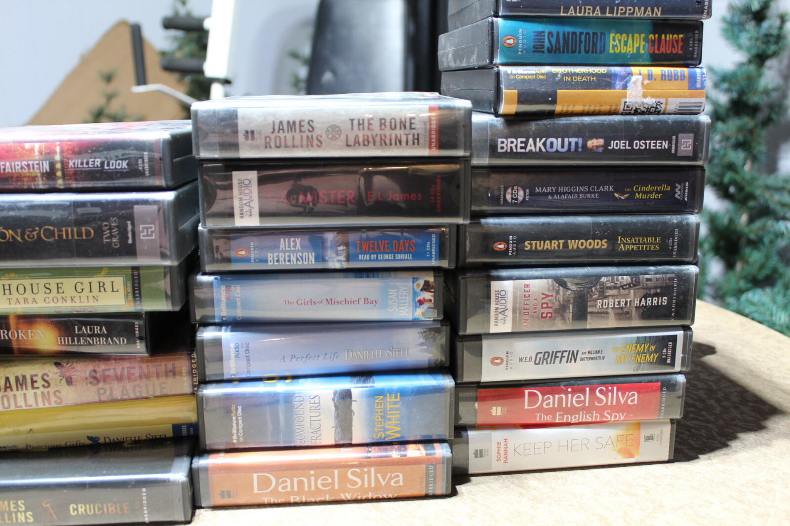 Audio Books on CD, Brand New, Used, Library Editions /Read Discription!!