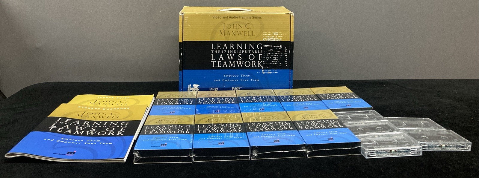 John Maxwell 17 Indisputable Laws of Teamwork VHS Training Curriculum Set SEALED