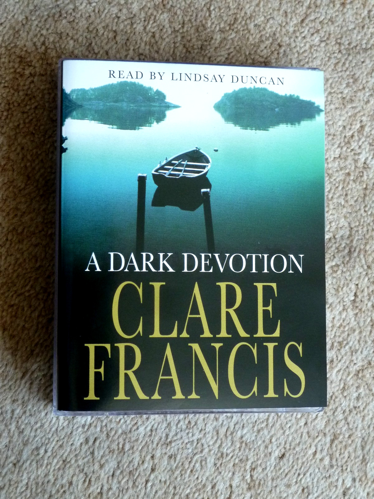 CLARE FRANCIS — A DARK DEVOTION — AUDIO BOOKS — TALKING BOOKS ( 2 CASSETTES )