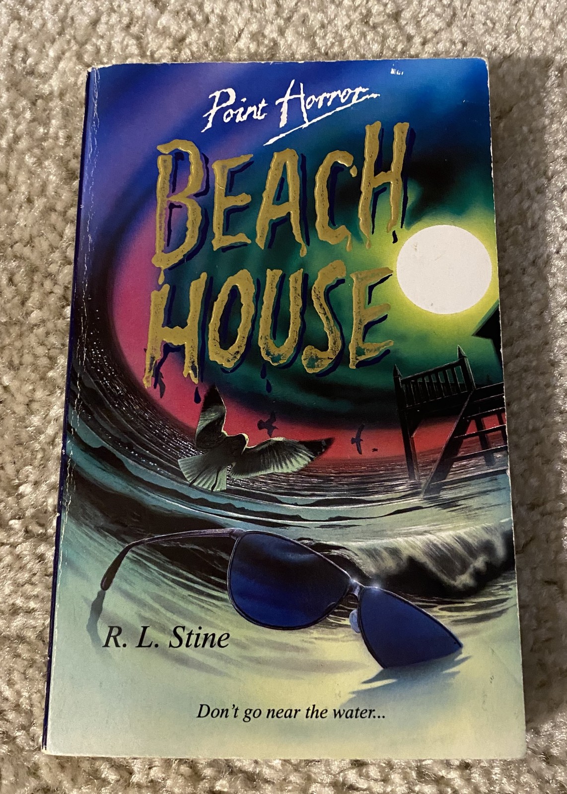 Vintage Beach House Paperback Book by R.L. Stine 1992 UK Point Horror RARE