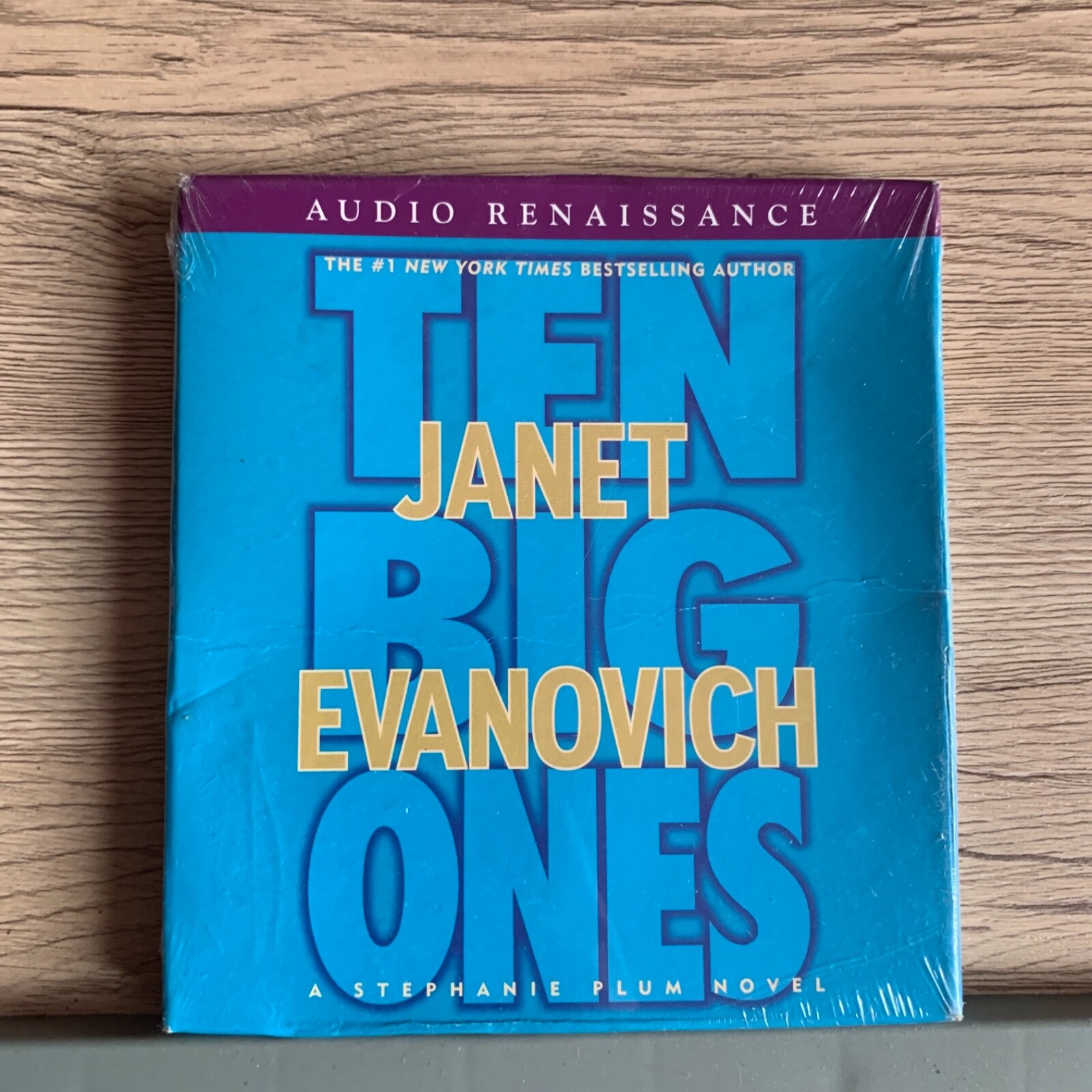 Ten big ones by Janet EVANOVICH abridged 3 cds Shelf 195 Audiobook~
