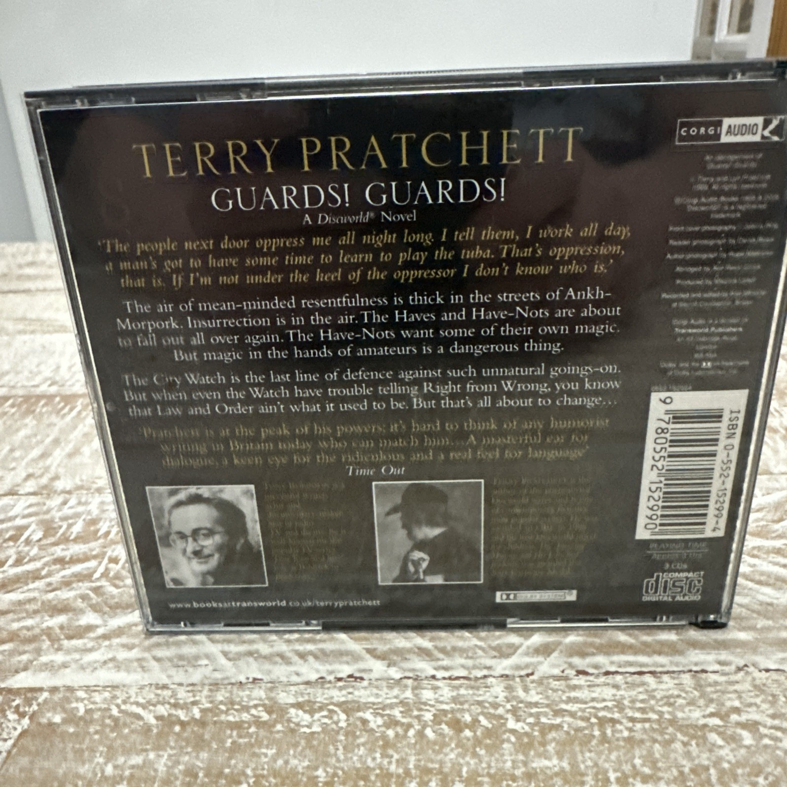 Terry Pratchett Guards! Guards! Audiobook