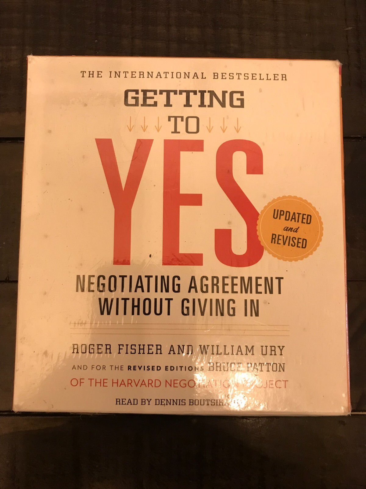 Getting to Yes — Negotiating Agreement Without Giving In by Roger Fisher NEW