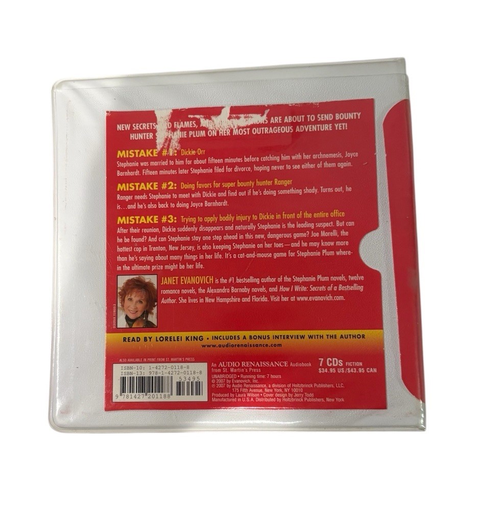 Stephanie Plum Novels Ser.: Lean Mean Thirteen by Janet Evanovich (2007, Compact