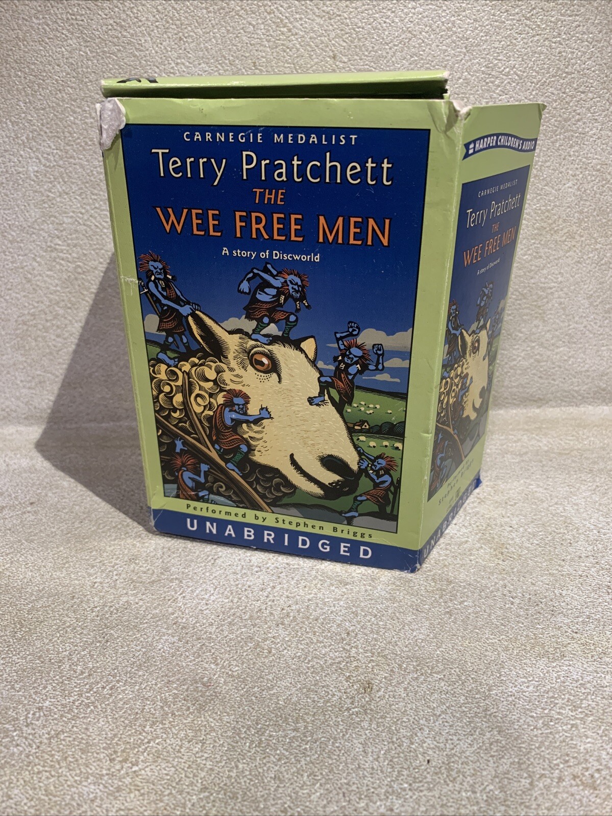Terry Pratchett Audio Cassettes The Wee Free Men A Story Of Discworld