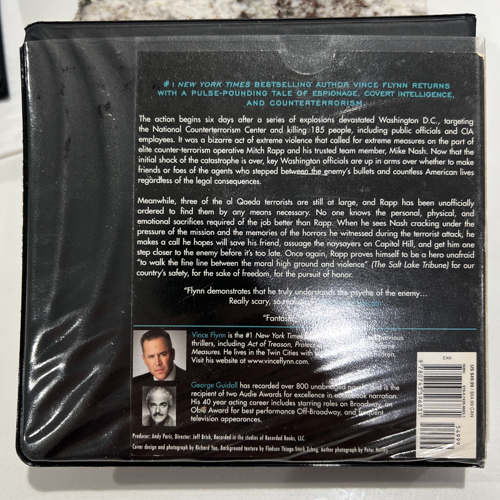 Pursuit of Honor : A Thriller by Vince Flynn 2011, Compact Disc