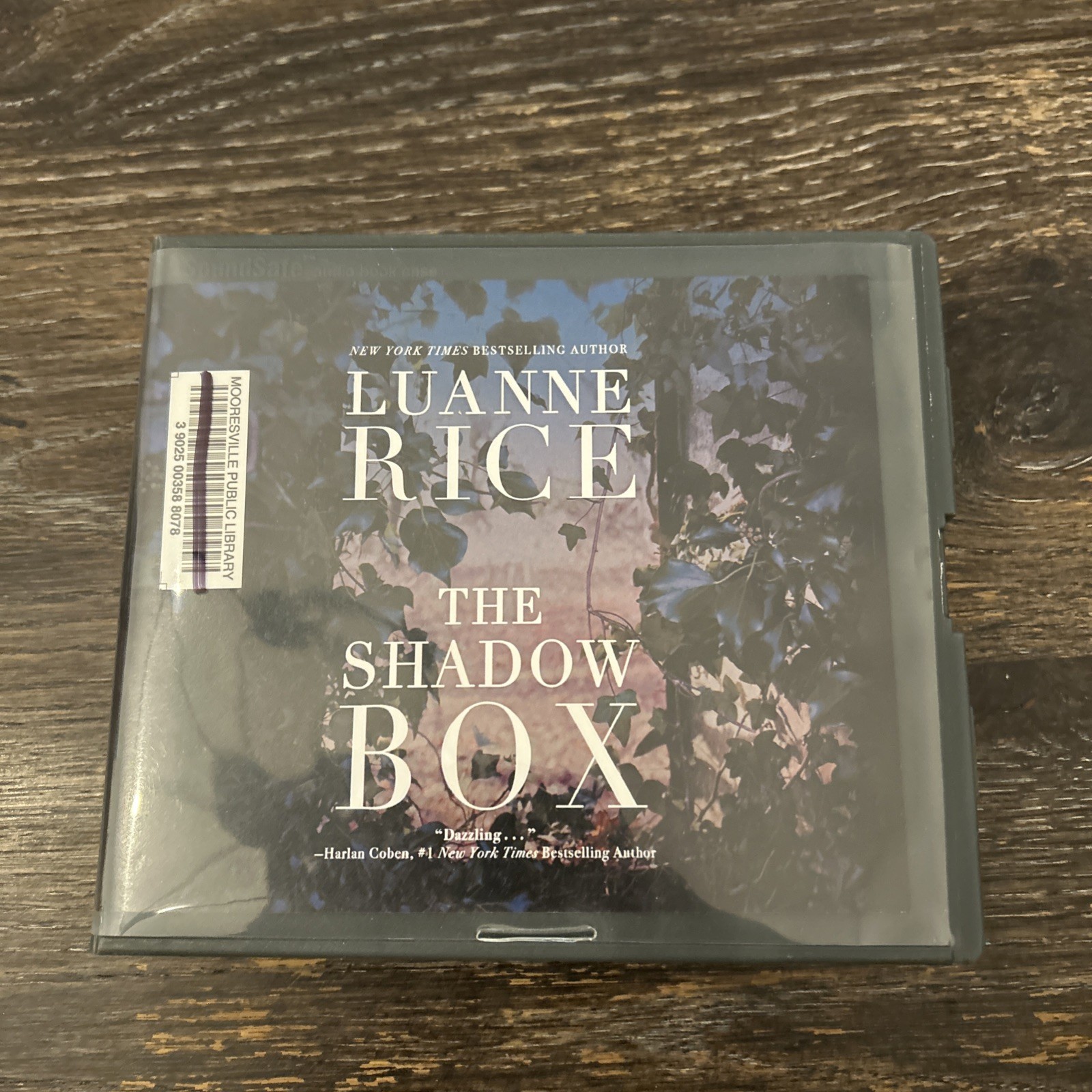 The Shadow Box — Audio CD By Rice, Luanne — VERY GOOD
