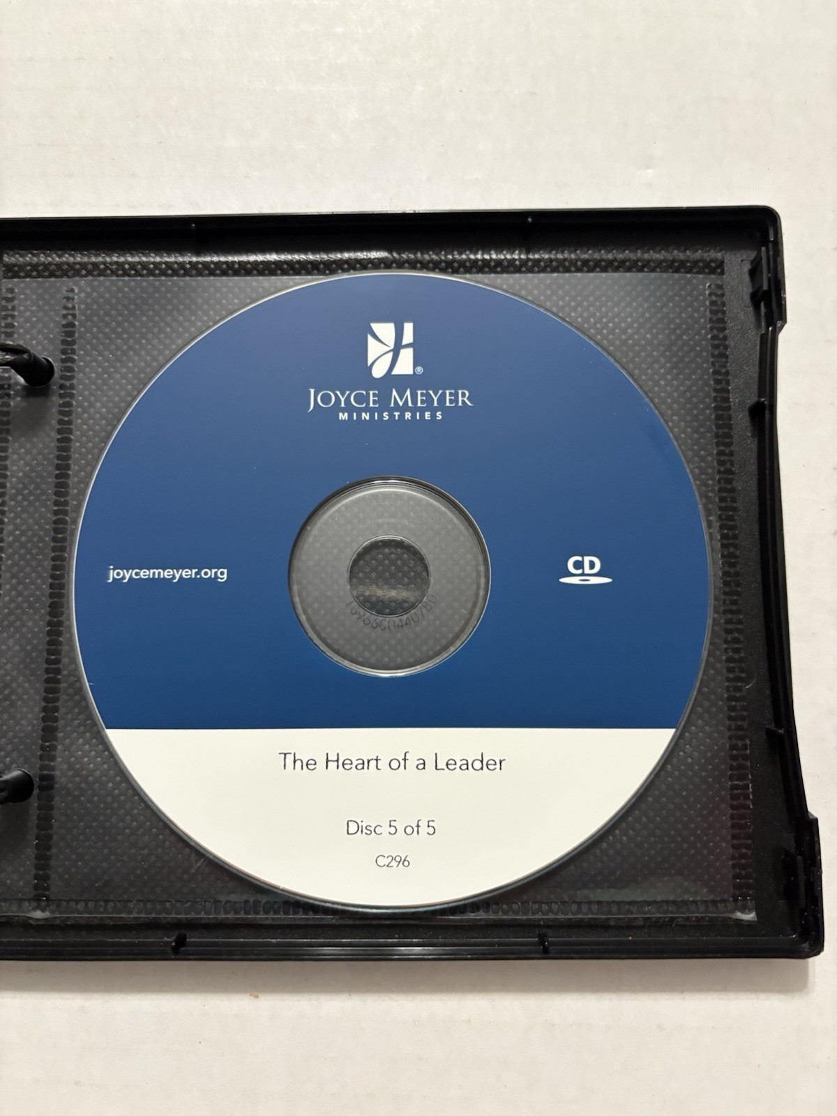 Joyce Meyer Embracing A Life Of Leadership 5 CD Set