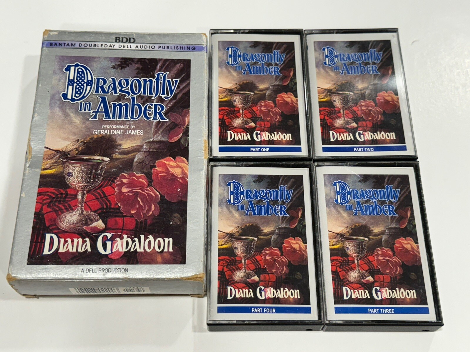 Dragonfly in Amber by Diana Gabaldon 4 Cassette Audiobook Set CS1