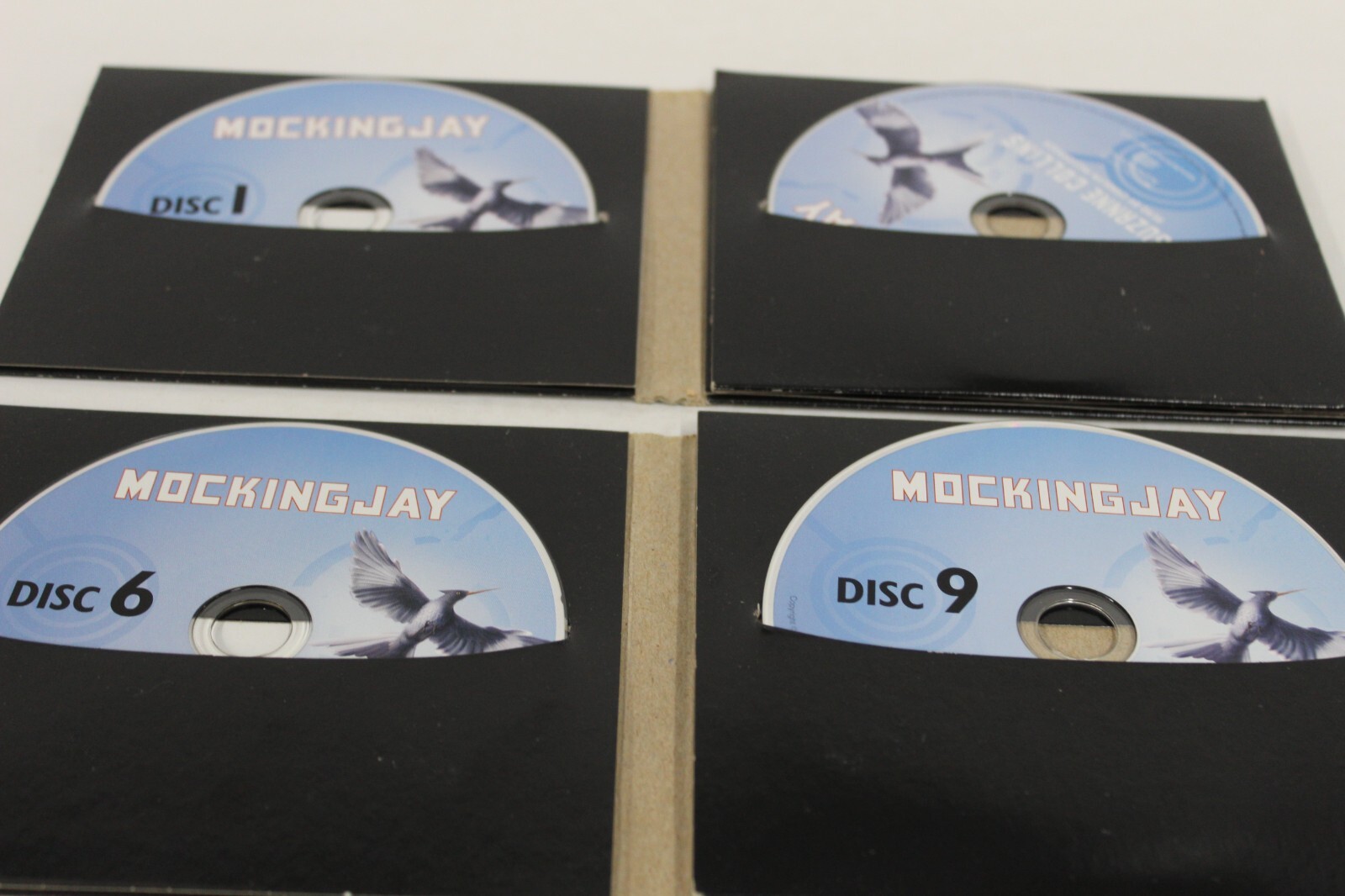 The Hunger Games Ser.: Mockingjay by Suzanne Collins (2010, Compact DisC) CB50