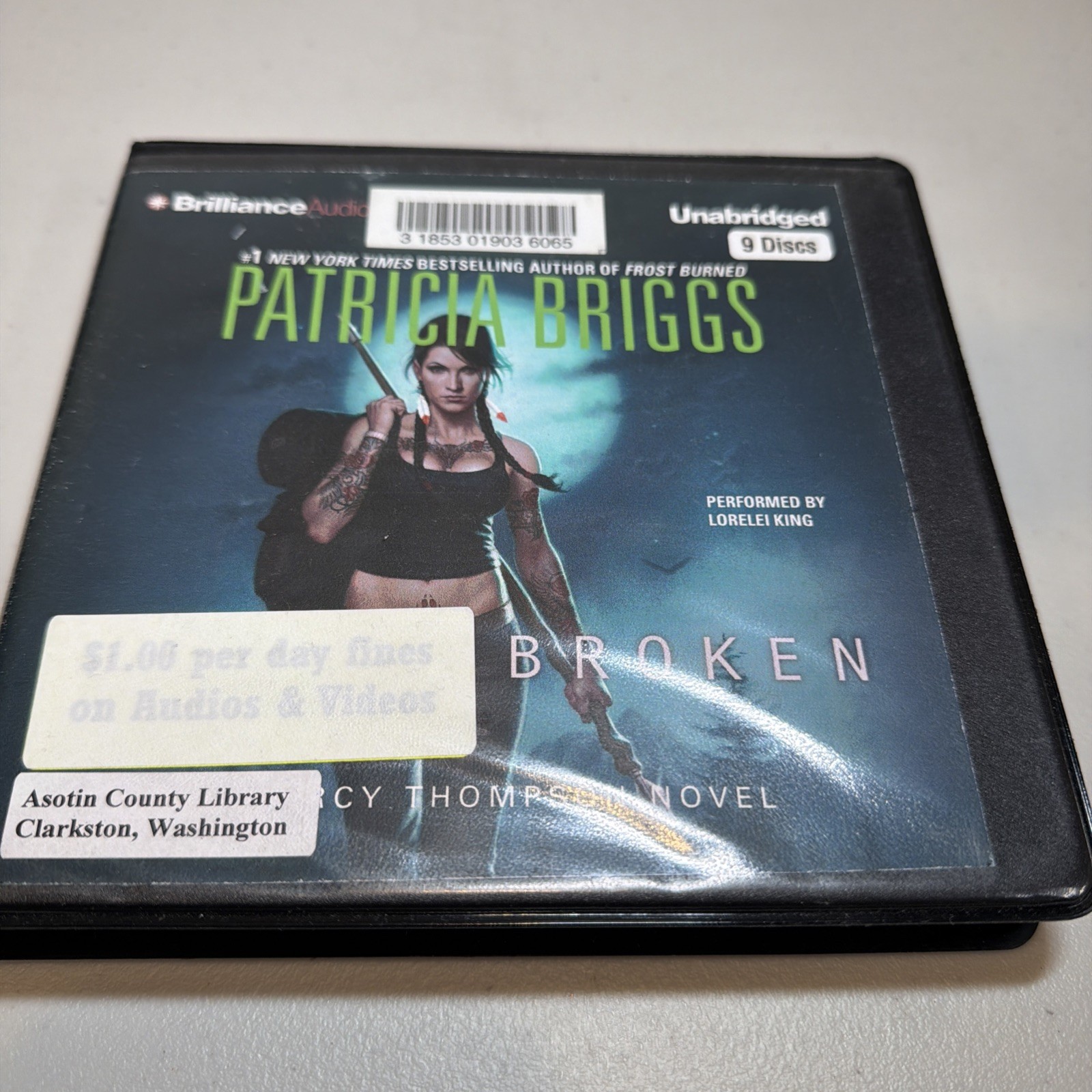 Night Broken (A Mercy Thompson Novel) — Audio CD Book-Briggs, Patricia-GOOD-RARE