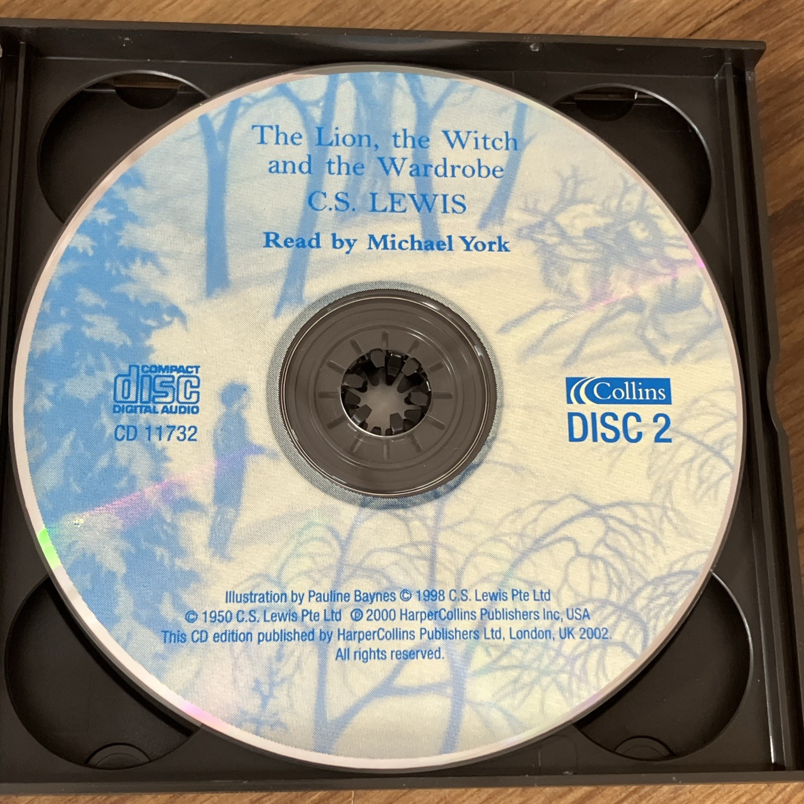 C.S. Lewis The Lion, the Witch & the Wardrobe Read by Michael York 4CD 2000