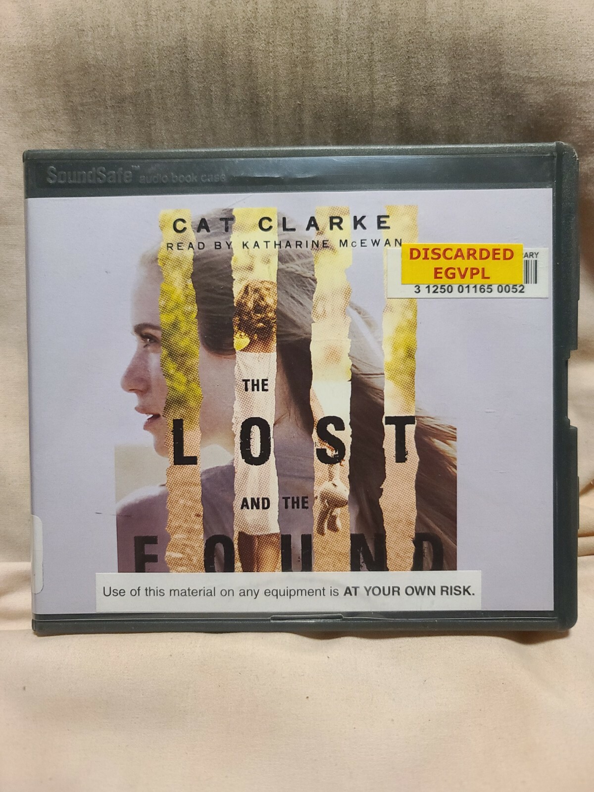 Shelf162F Audiobook~ The lost and found — cat Clarke- 8 compact disc