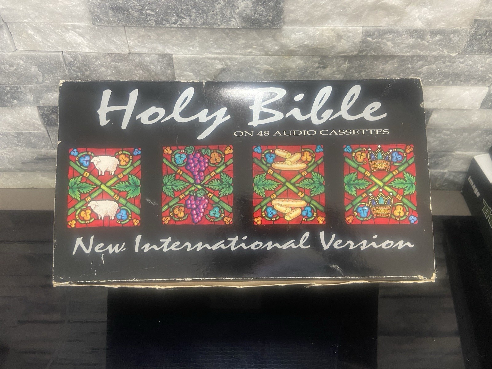 Holy Bible New International Version Old Testament 48 Cassette Box Set Johnson