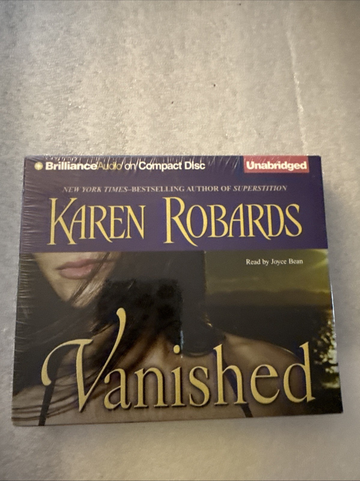 Vanished. Karen Robards. CD New