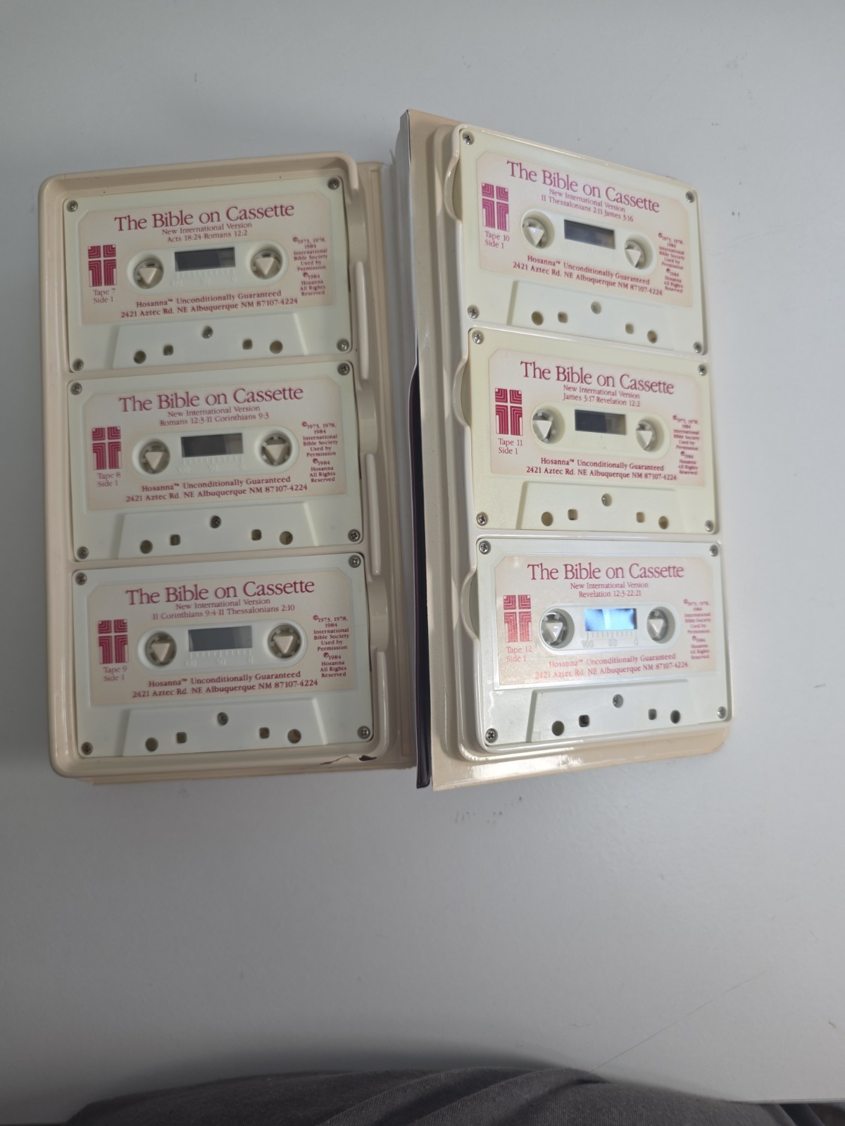 The Bible on Cassette NIV New Testament 1984 Hosanna Complete 12 Cassette Set.