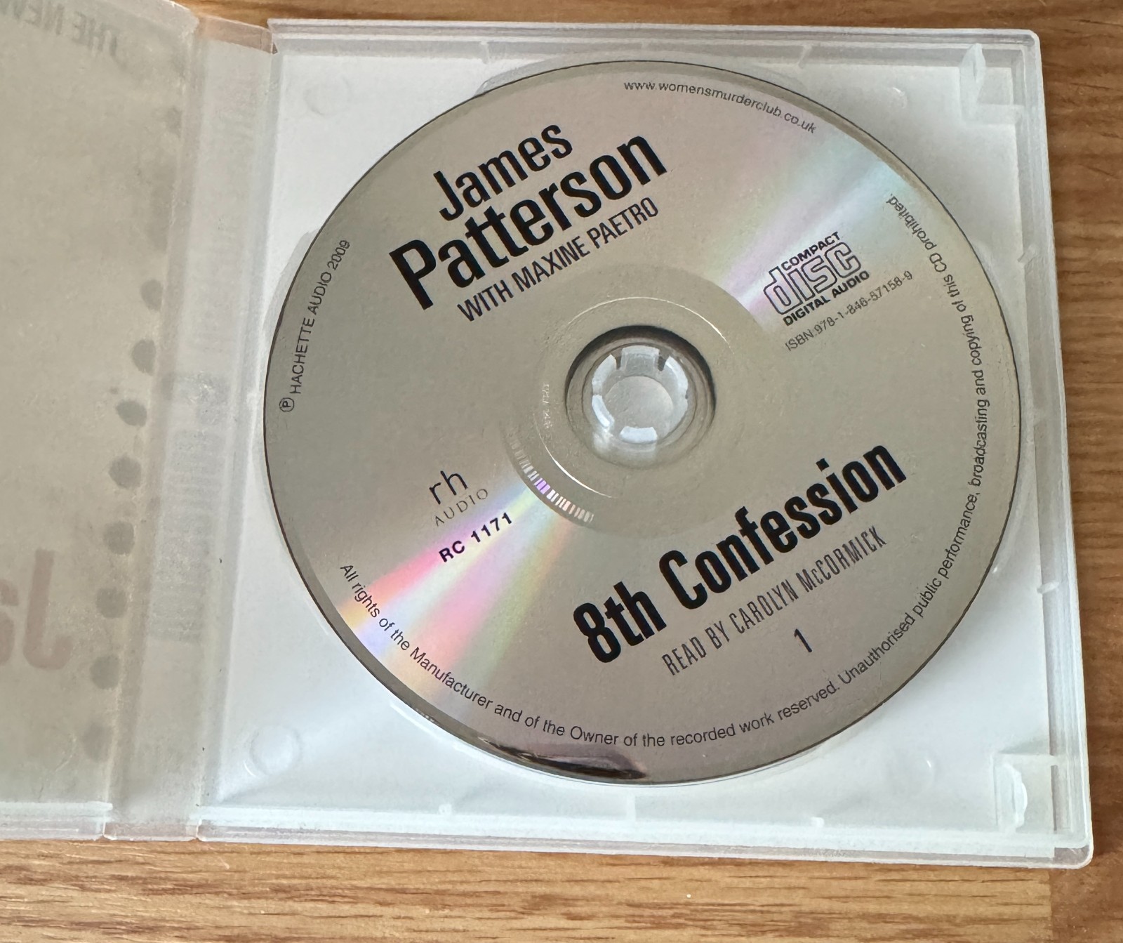 Audio Book JAMES PATTERSON 8th Confession read by Carolyn McCormick on 5 x CDs