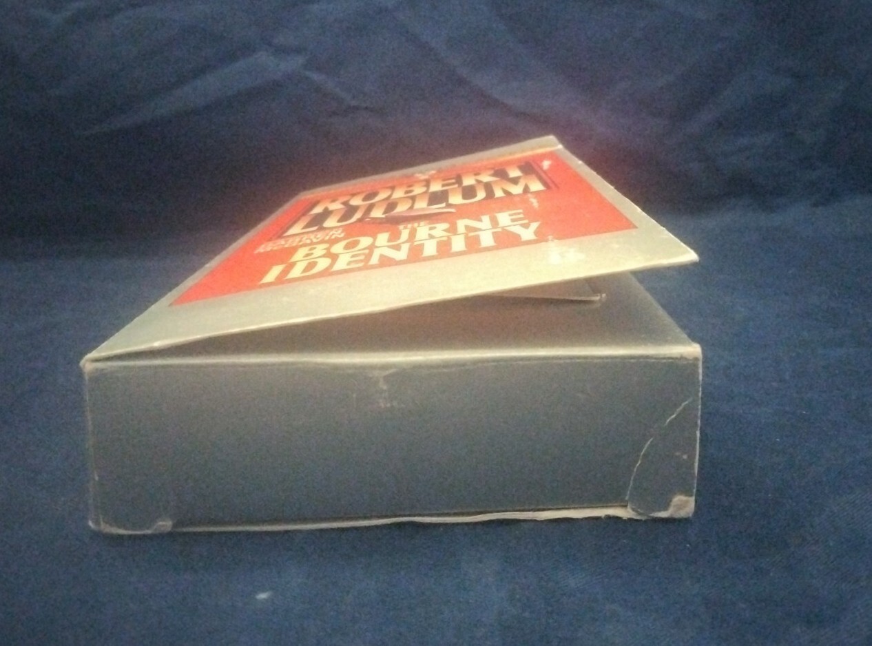 The Bourne Identity, Darren McGavin — Bantam Audio Cassette 2 Tapes Set