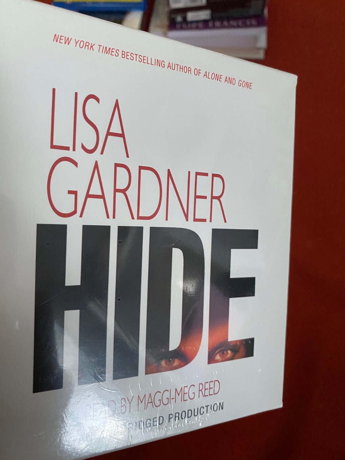 Hide by Lisa Gardner (2007) – audiobook on 9 CDs – Like New, sealed