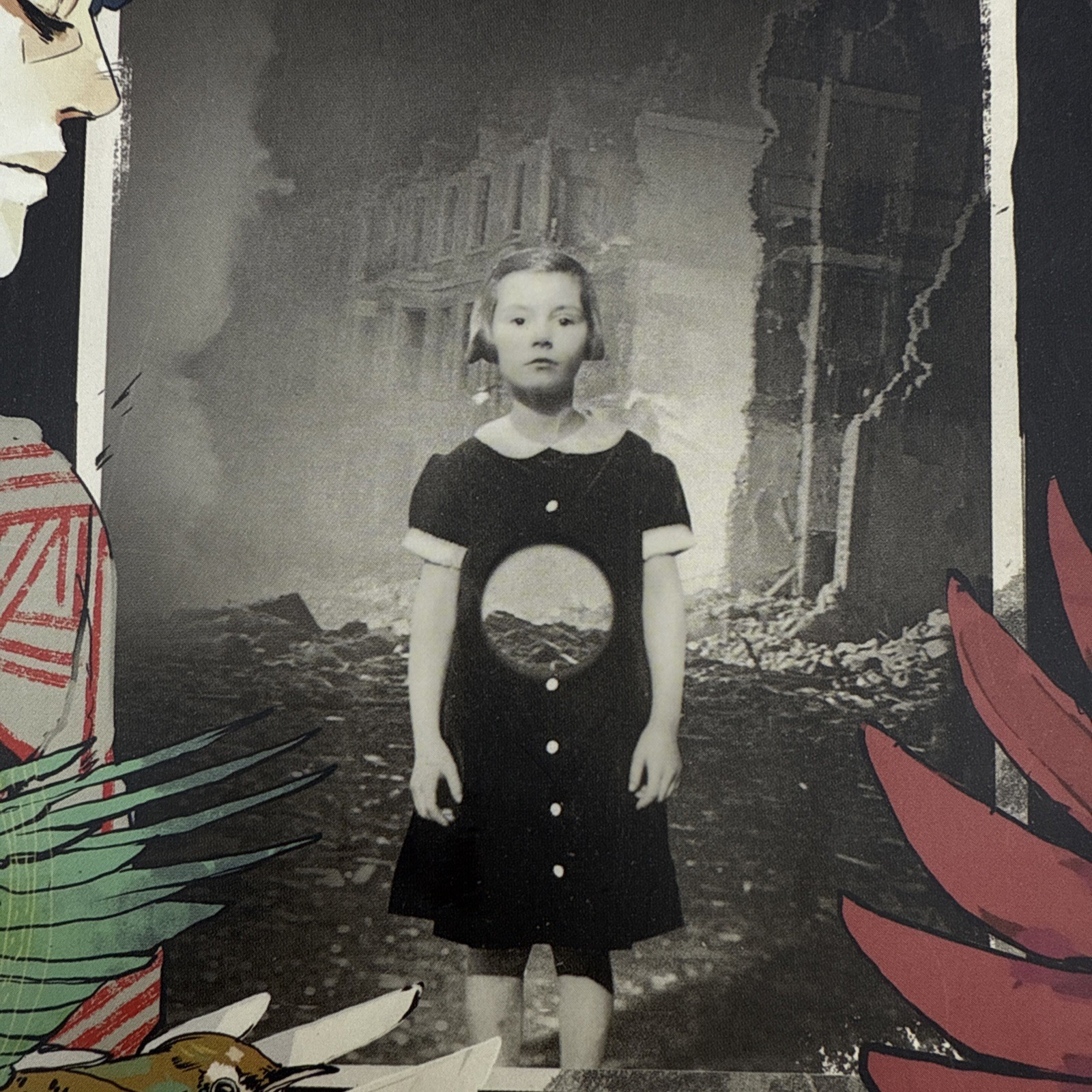 Hollow City: The Graphic Novel: The Second Novel of Miss Peregrine’s (2016) READ