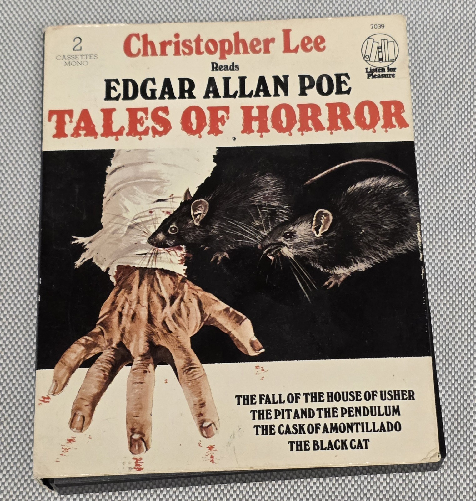 Christopher Lee Reads Edgar Allan Poe Tales Of Horror ( 2 Audio Cassettes)