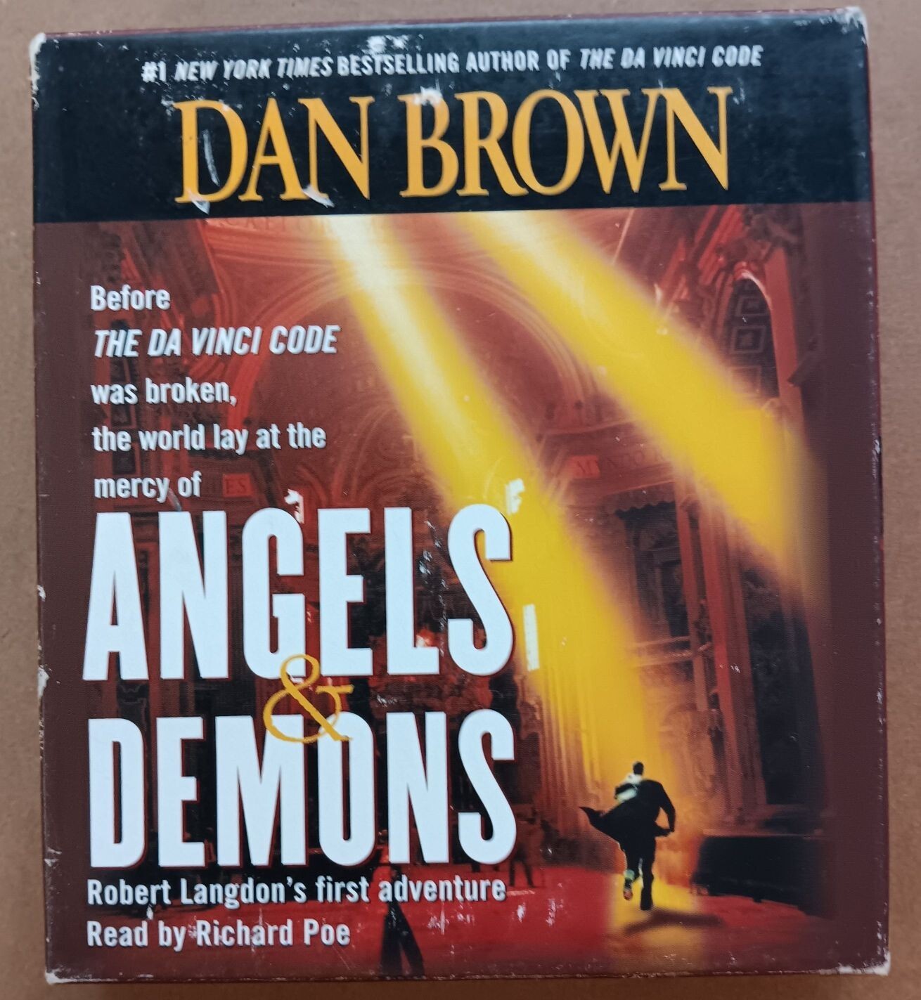 Angels & Demons by Dan Brown (6 CD Abridged Audiobook)
