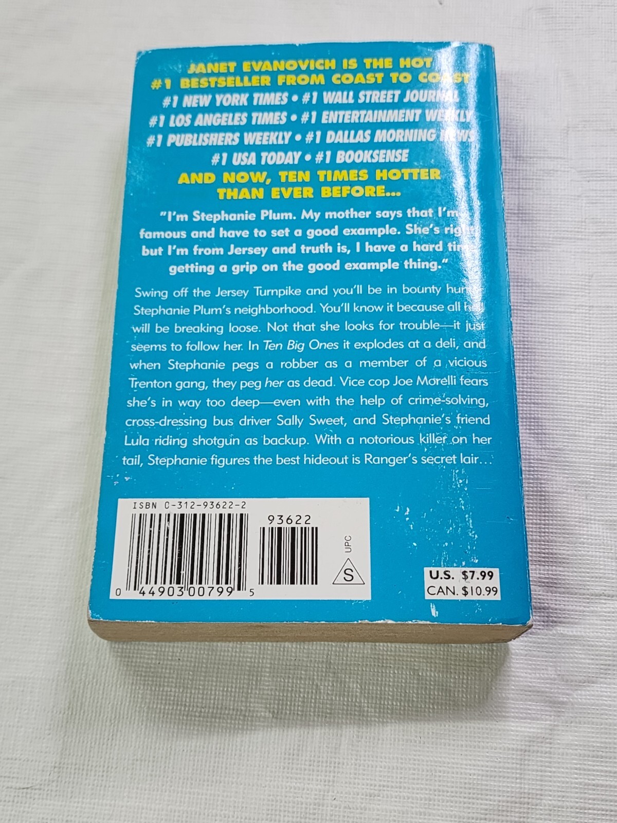 Ten Big Ones : A Stephanie Plum Novel by Janet Evanovich