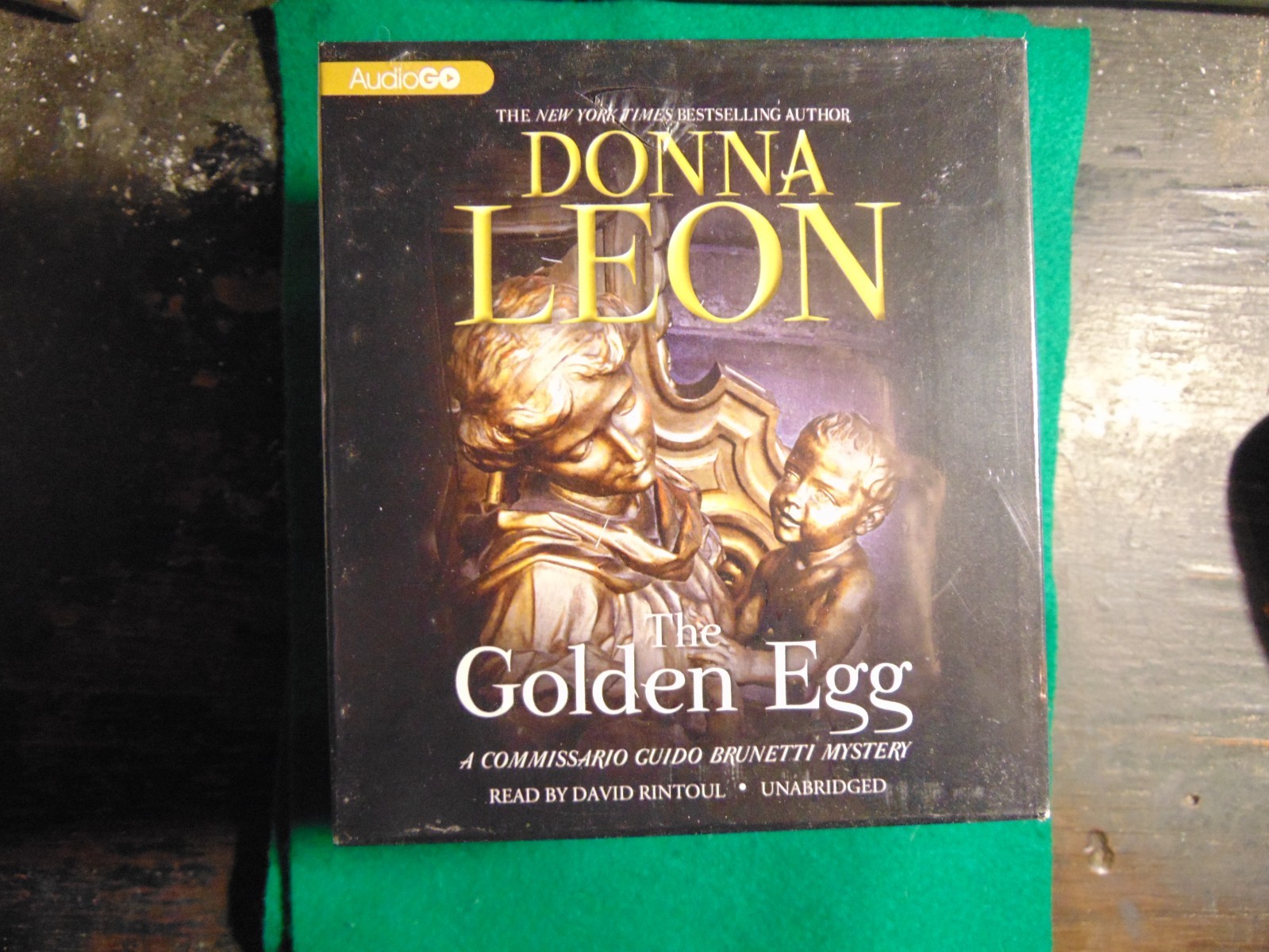 The Golden Egg (Donna Leon) — Unabridged Audiobook — 7 discs