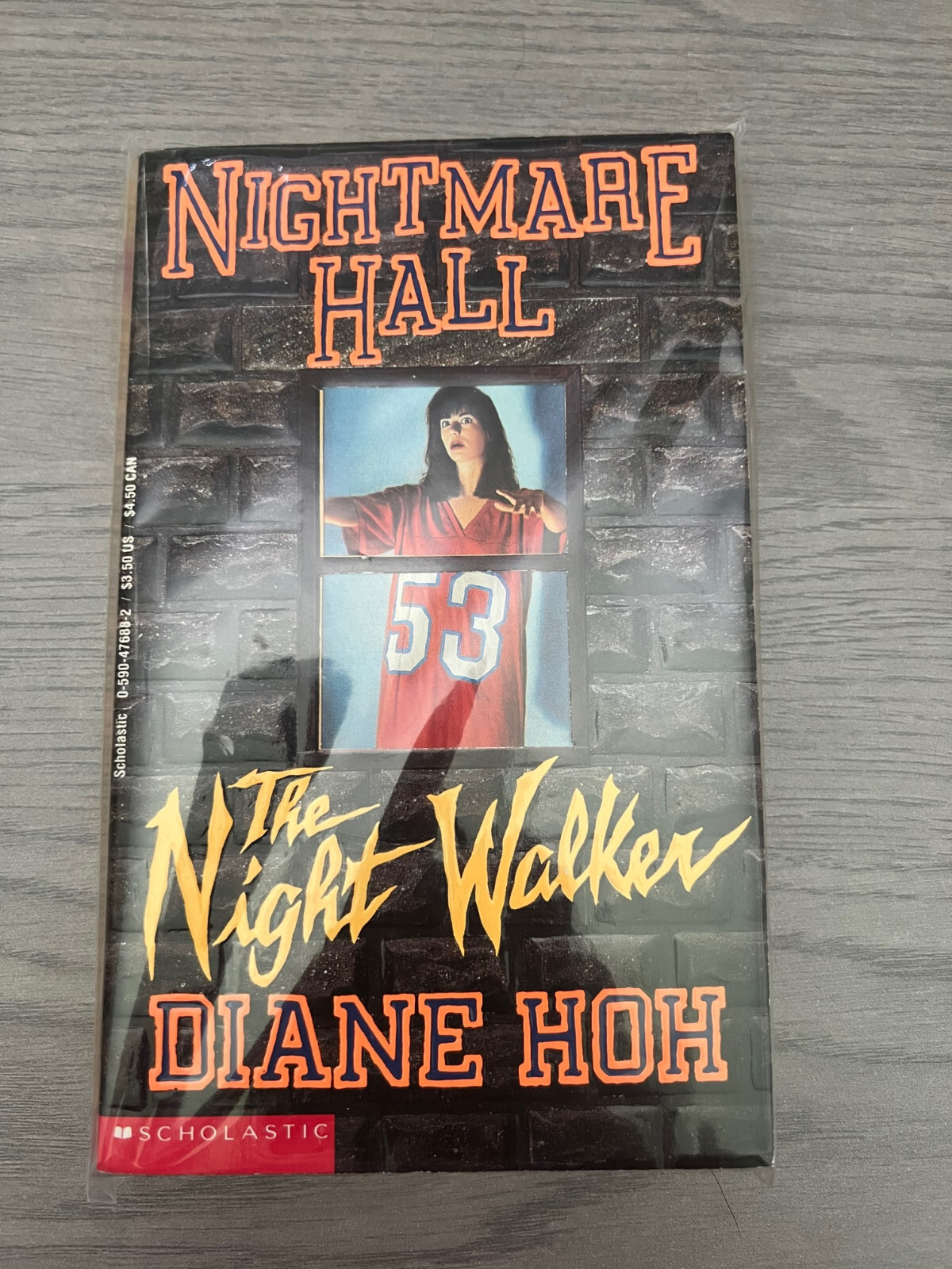 THE NIGHT WALKER (NIGHTMARE HALL) By Diane Hoh *Excellent Condition* RARE