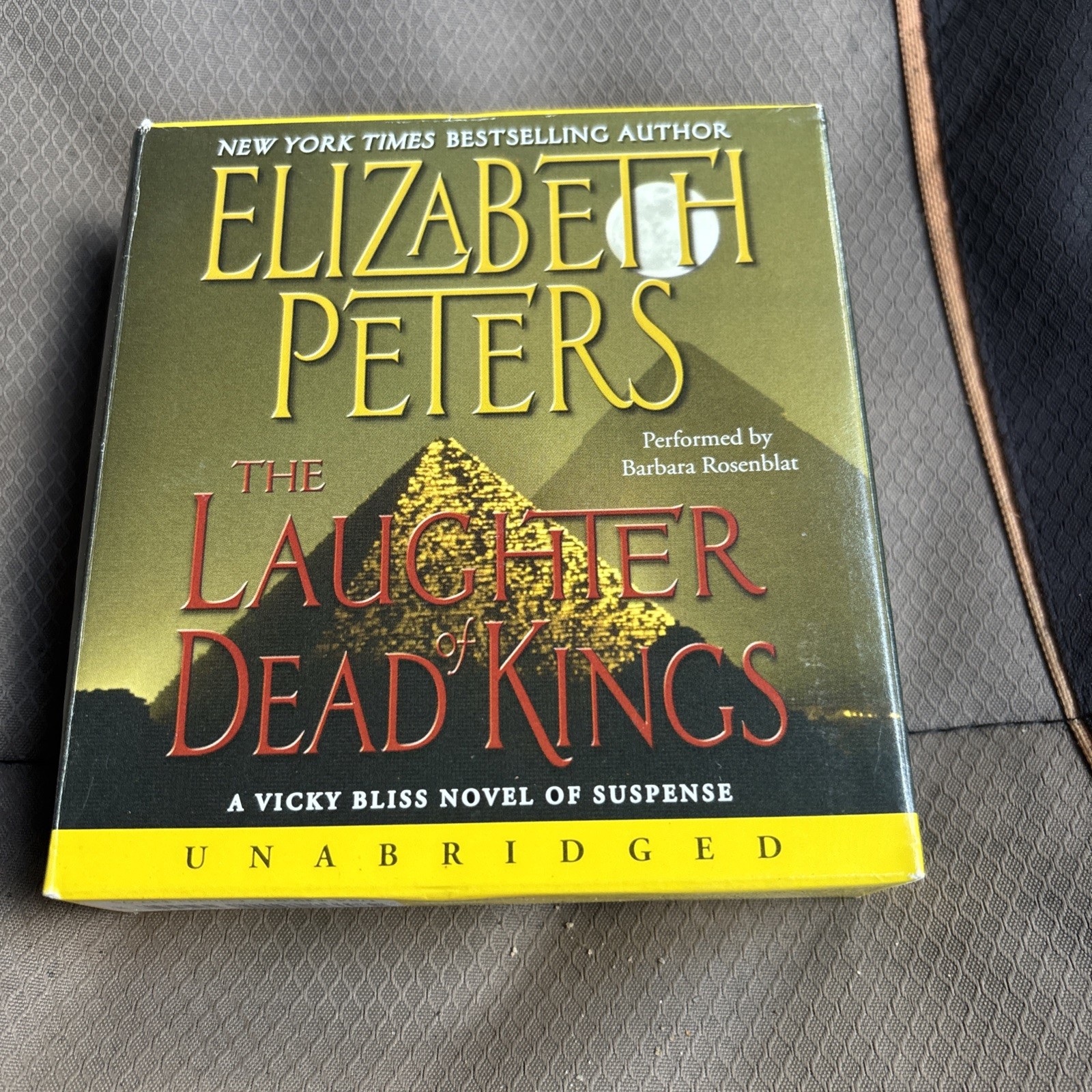 Vicky Bliss Ser.: Laughter of Dead Kings CD by Elizabeth Peters (2008,…