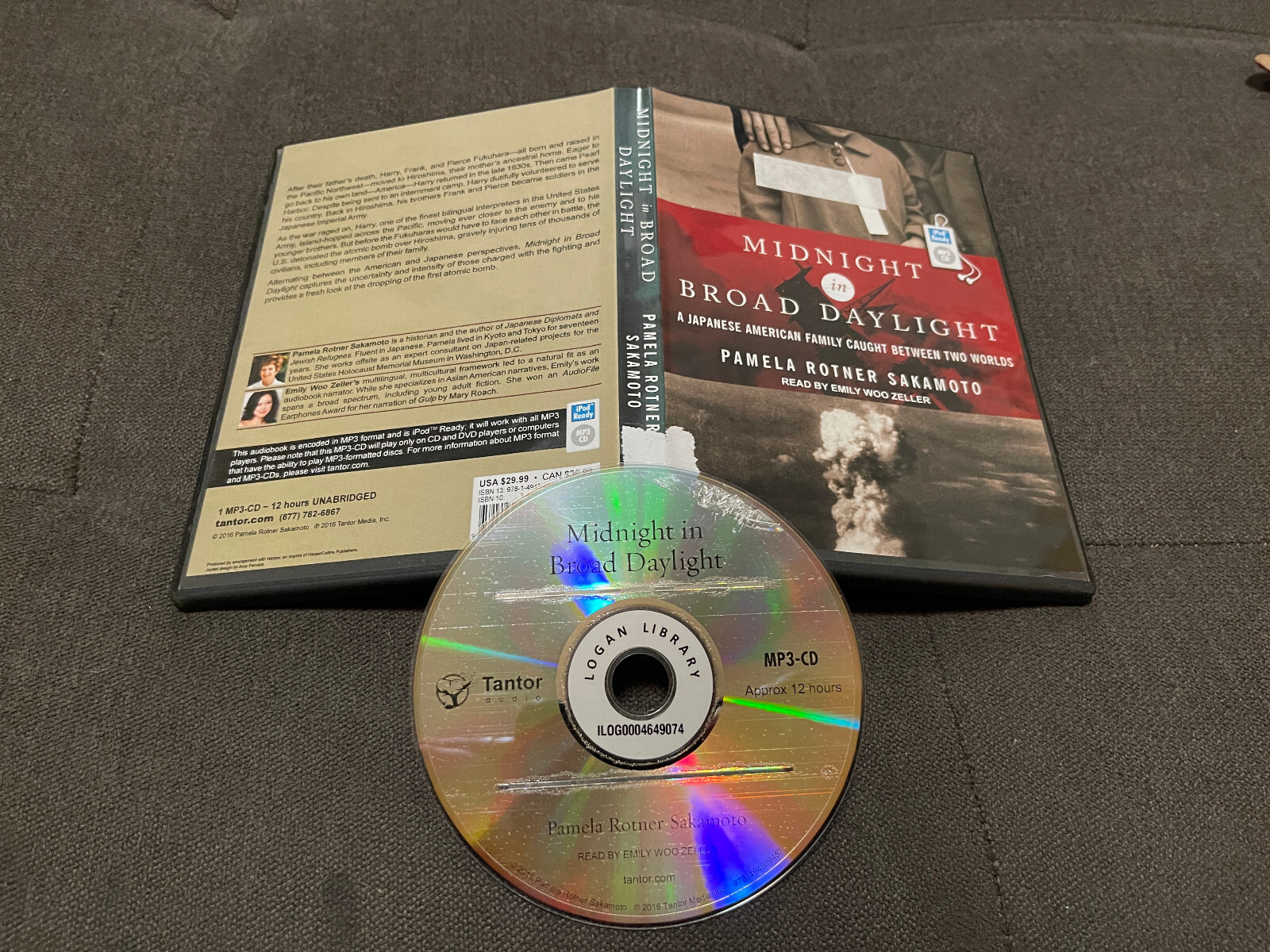 Midnight in Broad Daylight: A Japanese American Family Caught Betwee -mp3-cd