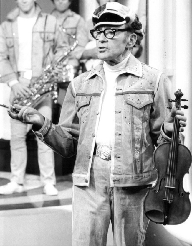 Jack Benny Old Time Comedy Radio Show Largest Collection (Digitally Remastered)
