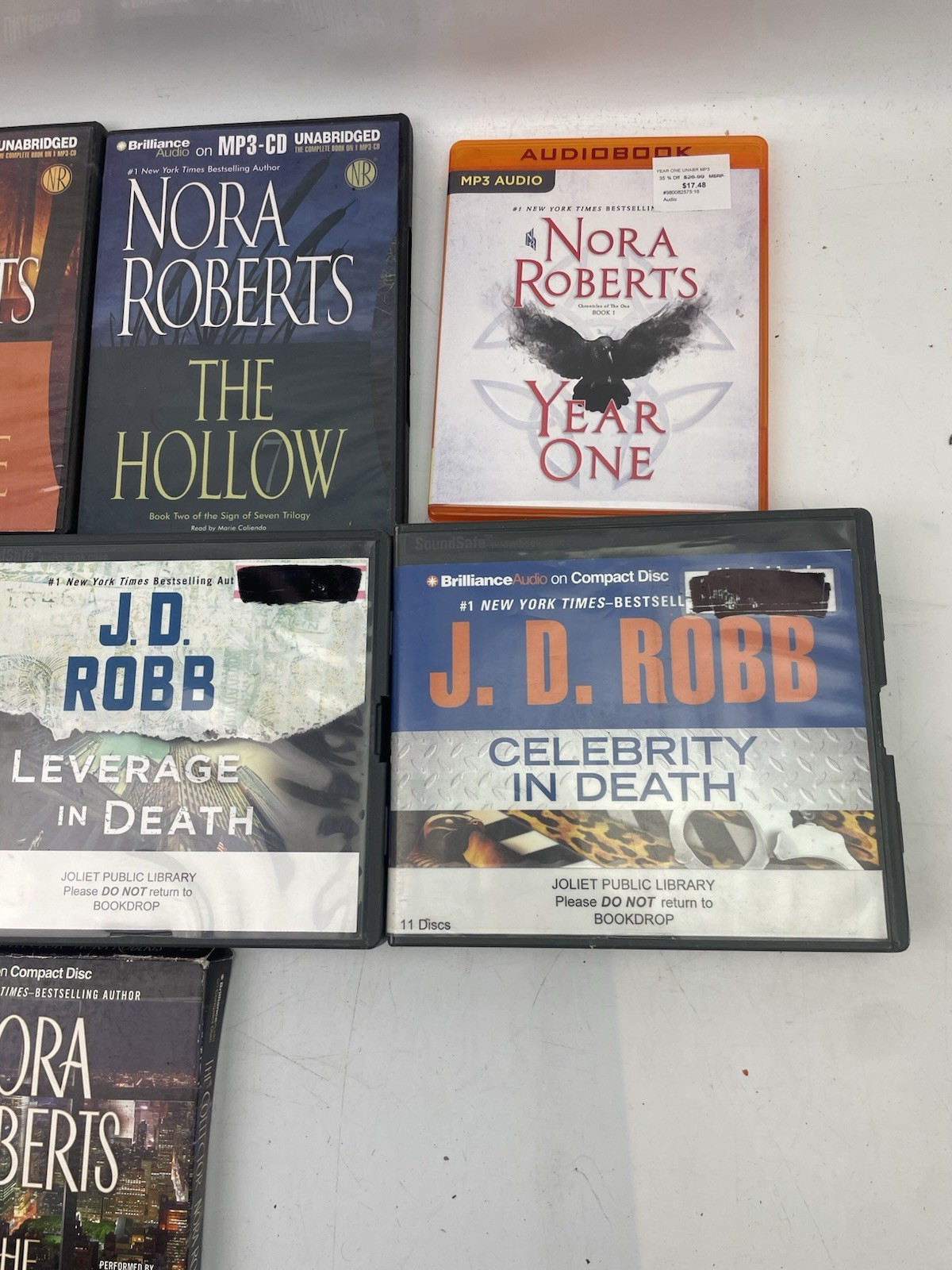 ⭐️ J.D. Robb / Nora Roberts Audiobook MP3-CD Lot of 13 Audio Books 2 Playaway⭐️