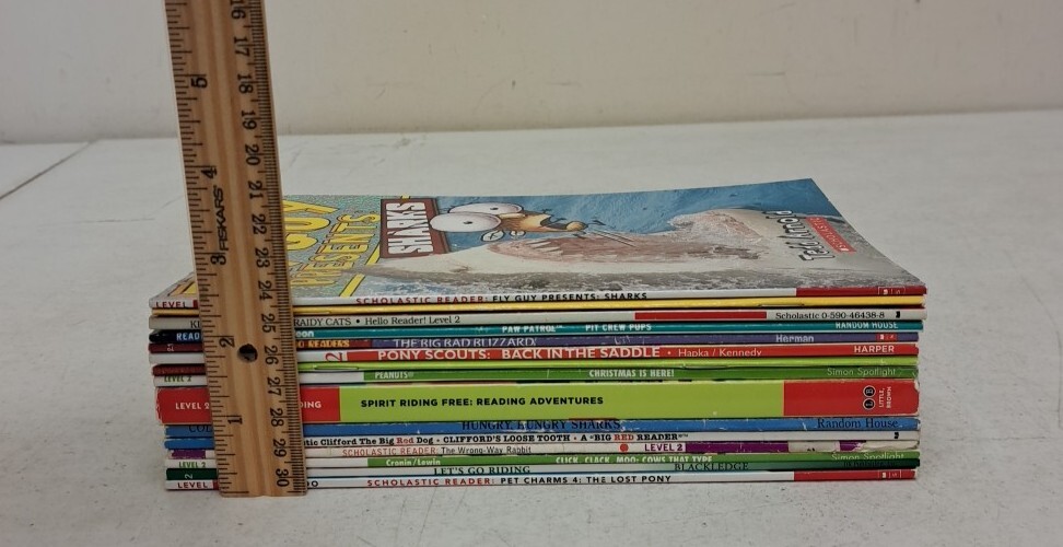 Lot Of 15 Level 2 Readers Animals, Horses, Sharks #6.4.97