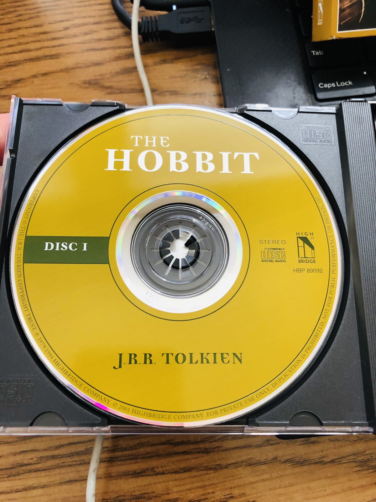 THE HOBBIT by J.R.R. TOLKIEN, 2001 Highbridge 4x Audio CDs 4 1/2 hours-SLIPCOVER