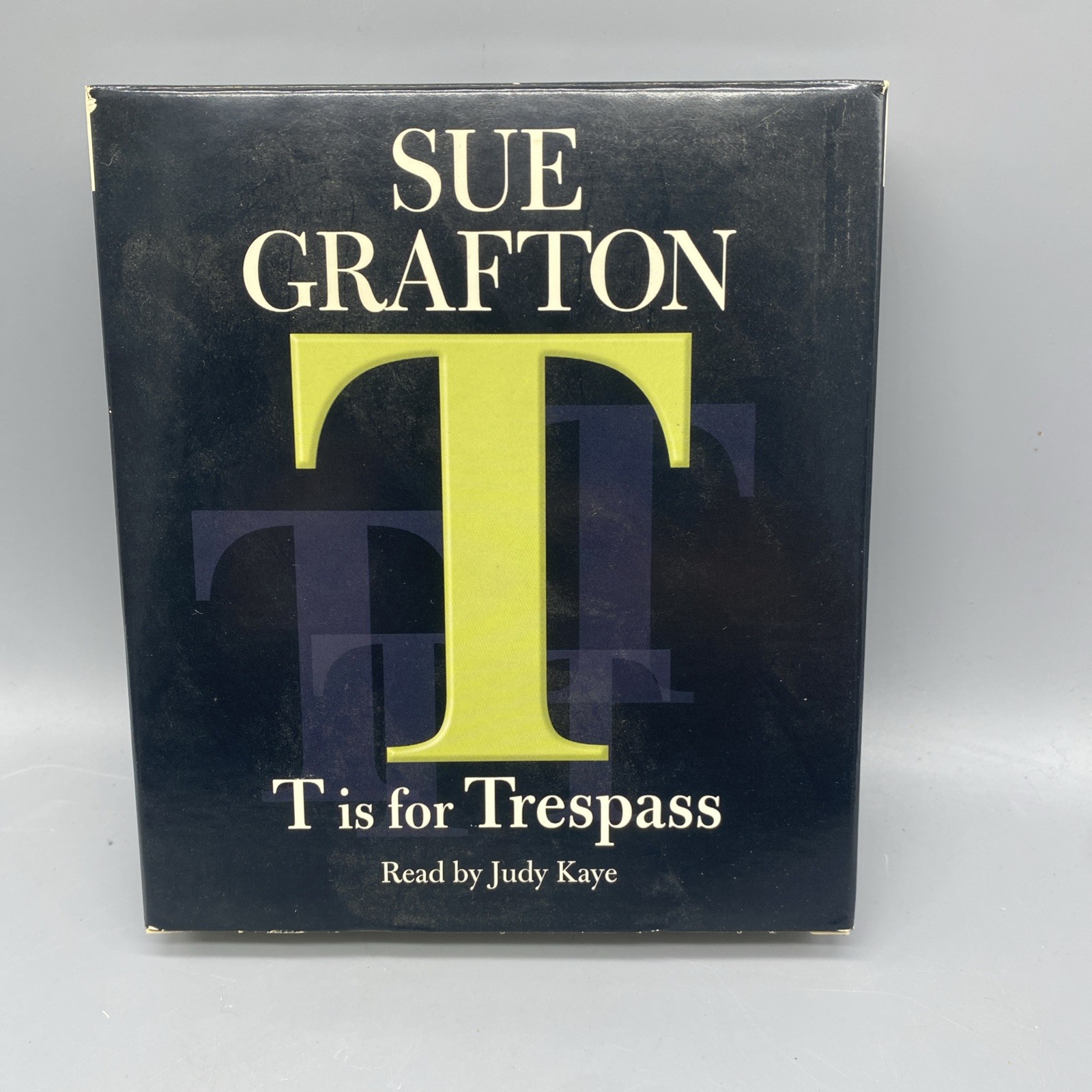 Kinsey Millhone Alphabet Ser.: T Is for Trespass by Sue Grafton (6 Hours, 5 CDs)