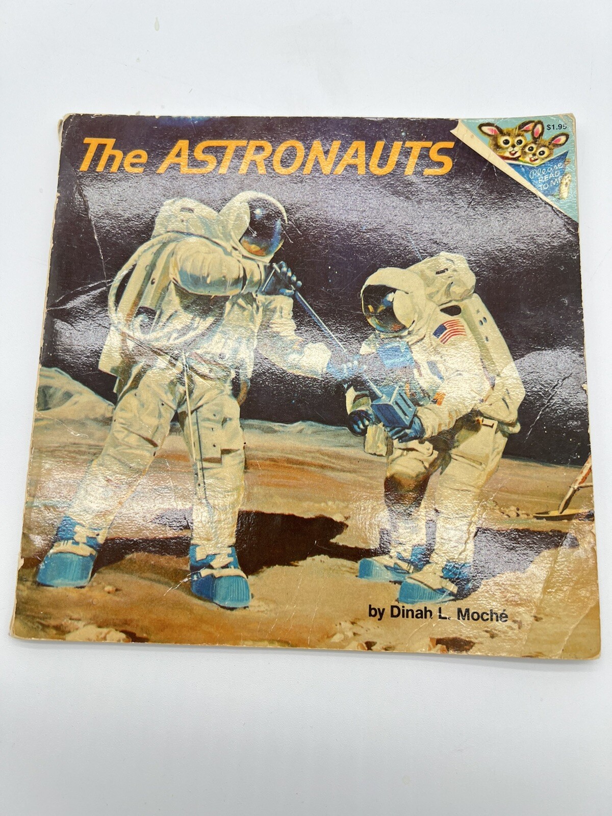 Vintage The Astronauts (1979) Book + Space Wheel (1982)