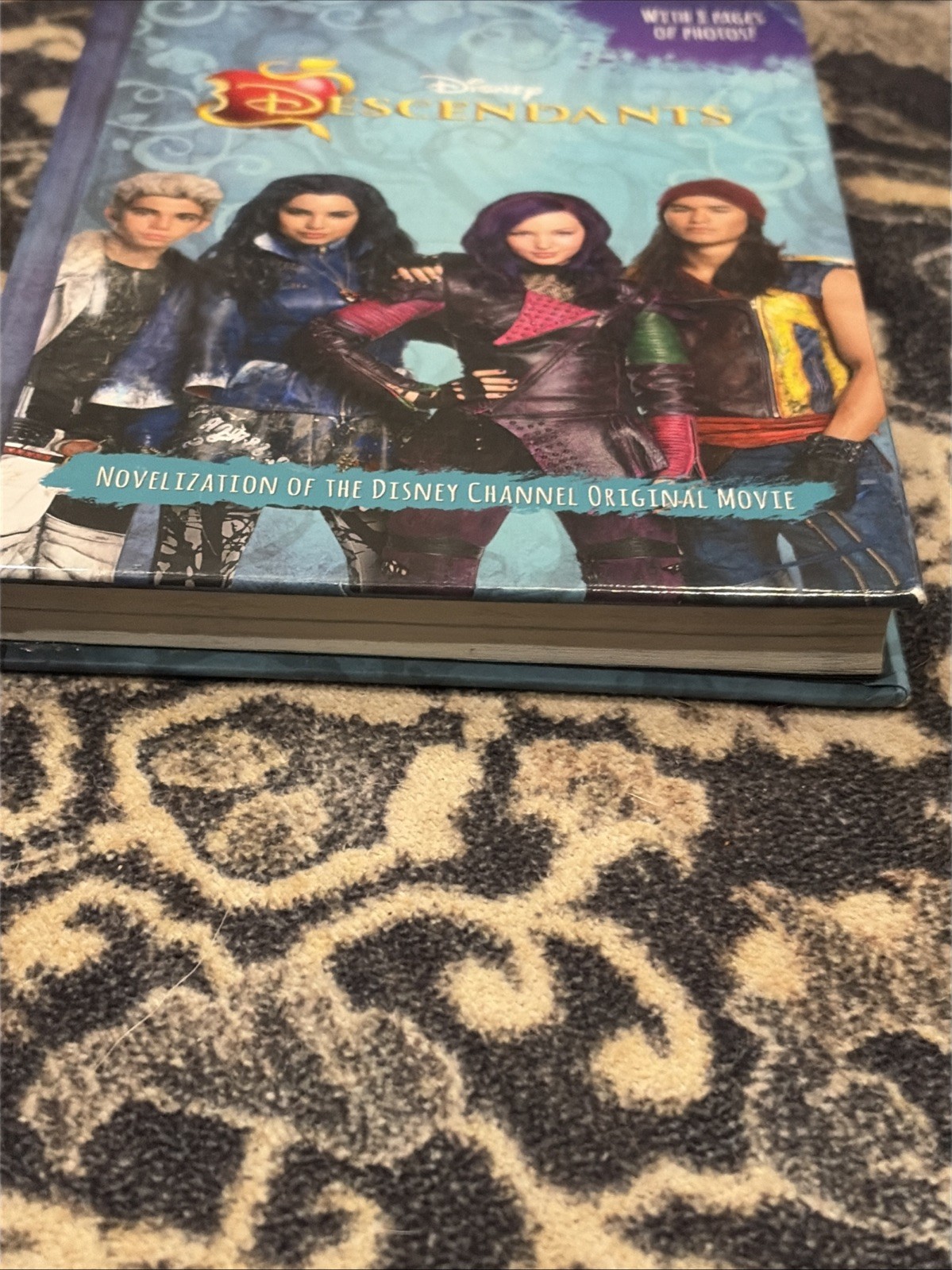 Descendants: Junior Novel by Rico Green 2015 Hardcover Disney Good