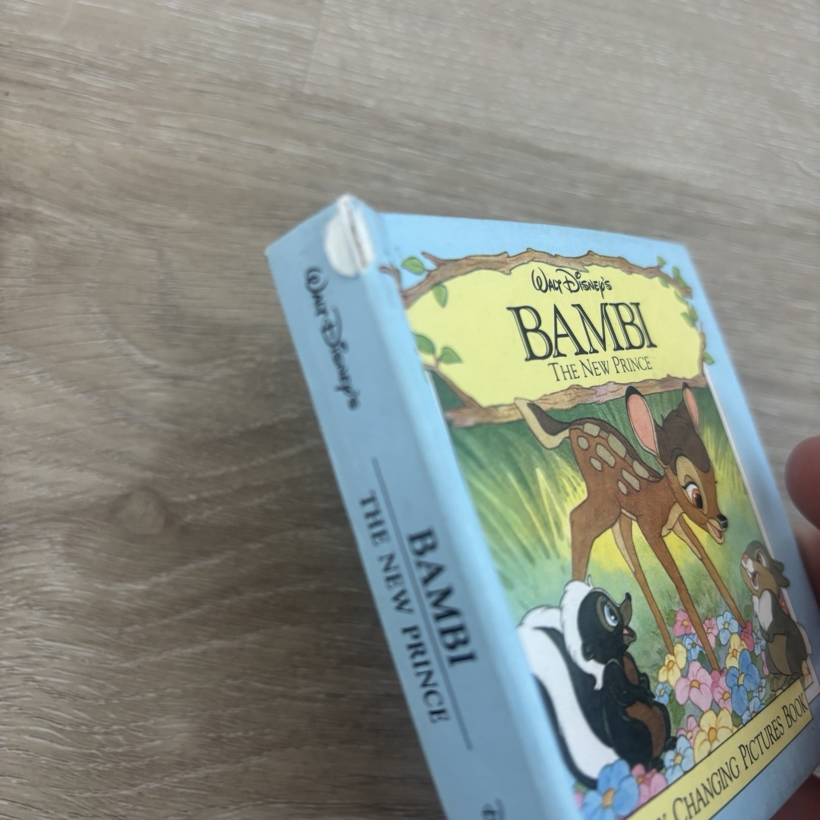 Disney Bambi The New Prince Tiny Changing Pictures Mini Book VTG 1994 Rare 3.5”