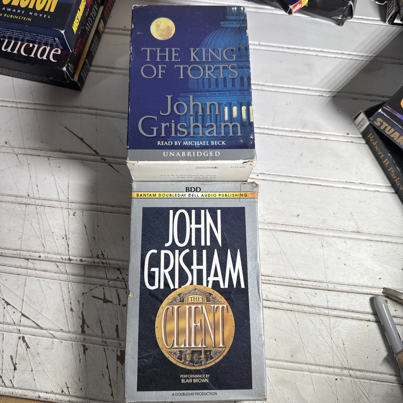 JOHN GRISHAM AUDIOBOOKS CASSETTES LOT OF 2 The Client, King Of Torts AB3