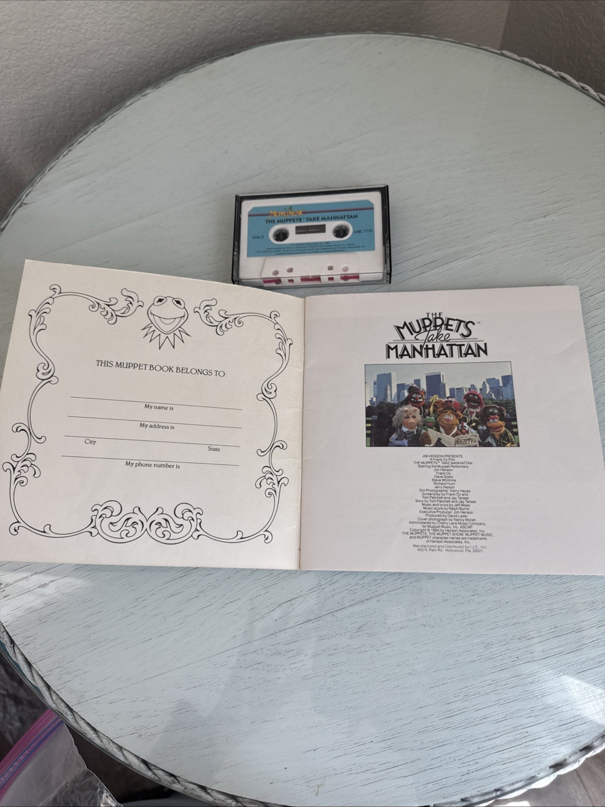 The Muppets Take Manhattan See Hear Read Along Book & Cassette Set Vintage 1984